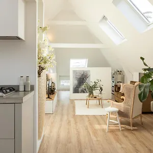 Huize Copes Den Haag, 2 Bed, 2 Bath Apartment Den Haag